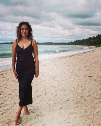 Ana Abad Santos