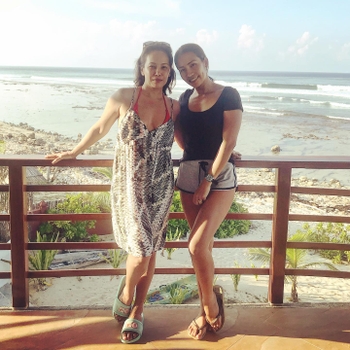 Ana Abad Santos