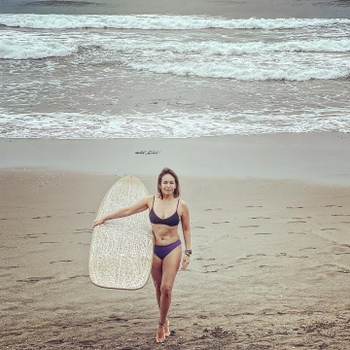 Ana Abad Santos