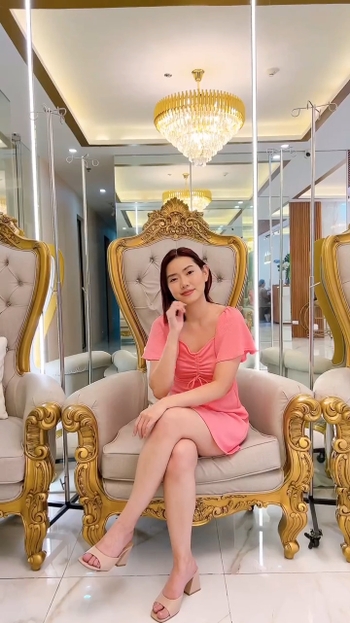 Lorraine Wong