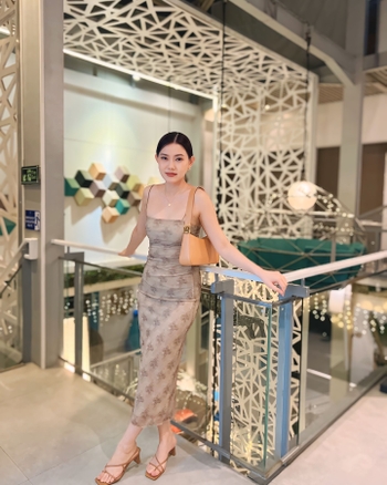 Lorraine Wong
