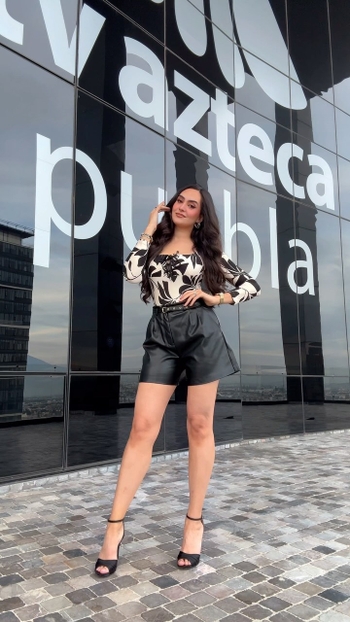 Gladys Flores