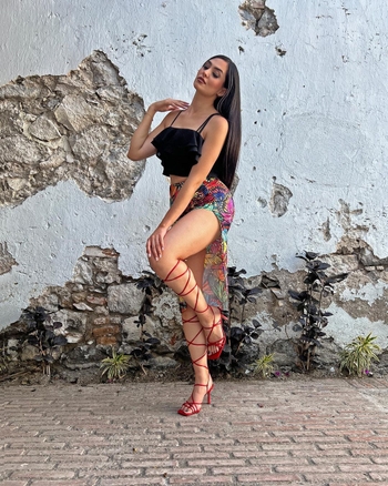 Gladys Flores