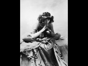  alt="Colette"
