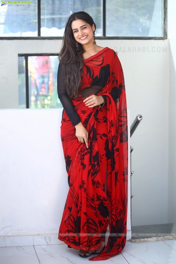 Ayesha Khan