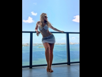  alt="Livia Andrade"