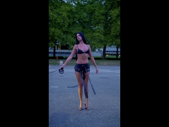  alt="Ivana Knoll"