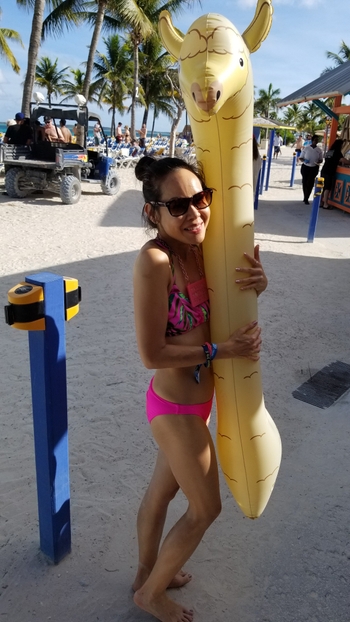 Gloria Tsai
