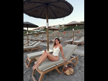  alt="Clara Fernandez"