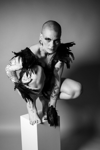 Lyrik Allure