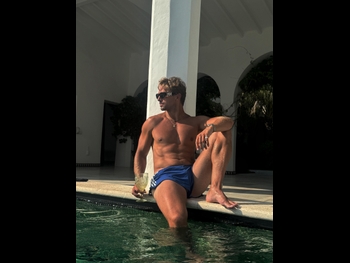  alt="James Yates"