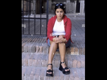  alt="Marjane Satrapi"