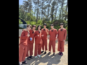  alt="Jeno"