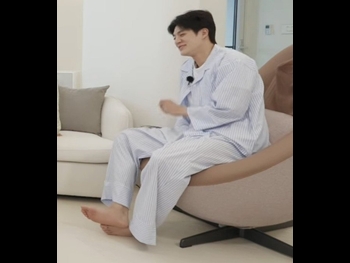  alt="Jeno"