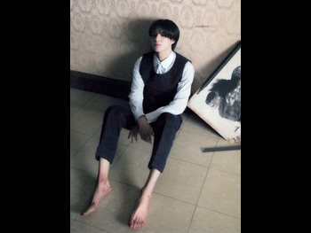  alt="Jeno"