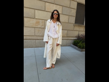  alt="Leandra Medine"