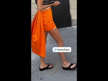  alt="Leandra Medine"