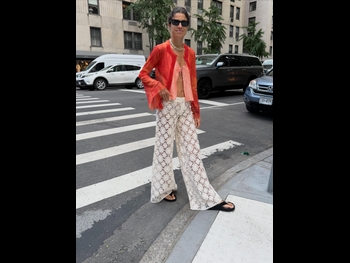  alt="Leandra Medine"
