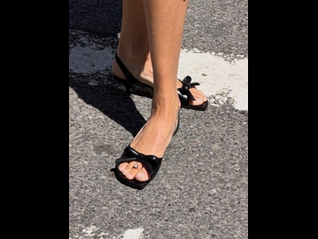  alt="Leandra Medine"