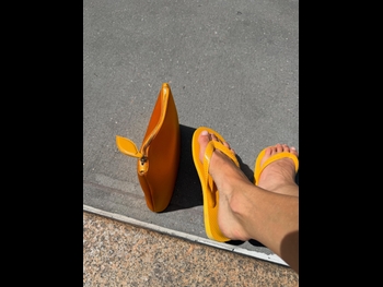  alt="Leandra Medine"