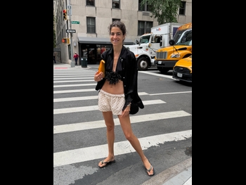  alt="Leandra Medine"