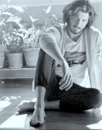 Yon González