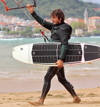 Yon González