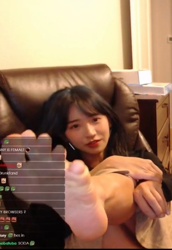 Yoo 'Jinnytty' Yoonjin