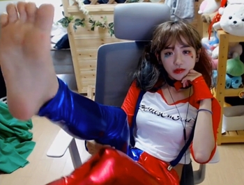 Yoo 'Jinnytty' Yoonjin