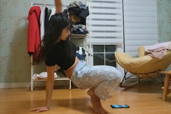 Yoo 'Jinnytty' Yoonjin