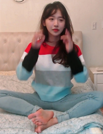 Yoo 'Jinnytty' Yoonjin