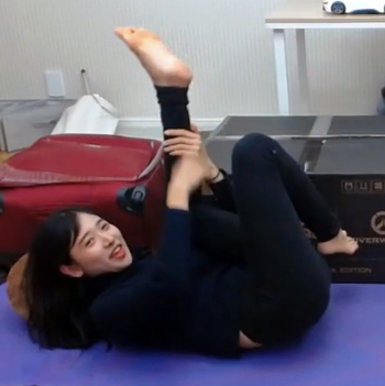 Yoo 'Jinnytty' Yoonjin