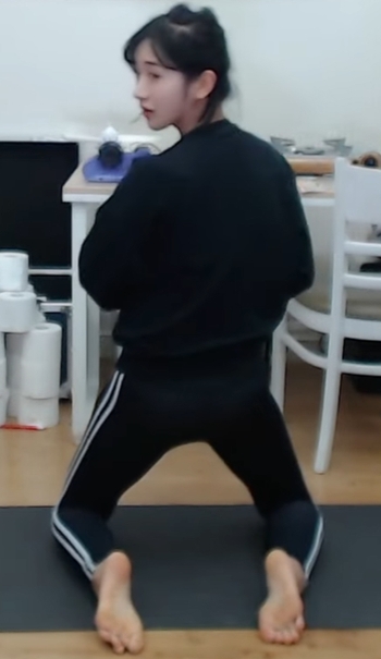 Yoo 'Jinnytty' Yoonjin