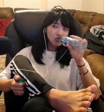 Yoo 'Jinnytty' Yoonjin