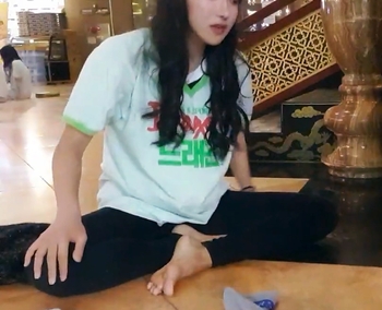 Yoo 'Jinnytty' Yoonjin