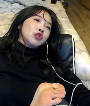 Yoo 'Jinnytty' Yoonjin