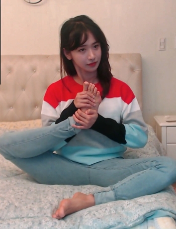 Yoo 'Jinnytty' Yoonjin