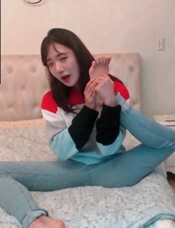 Yoo 'Jinnytty' Yoonjin
