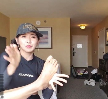 Yoo 'Jinnytty' Yoonjin