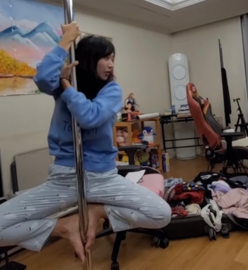 Yoo 'Jinnytty' Yoonjin