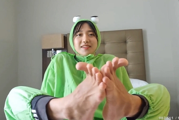 Yoo 'Jinnytty' Yoonjin