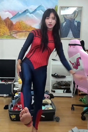 Yoo 'Jinnytty' Yoonjin