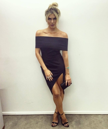 Júlia Faria
