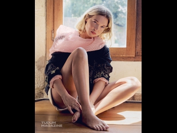  alt="Lea Seydoux"