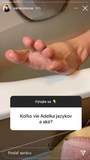 Adela Banásová