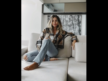  alt="Bruna Gomes"