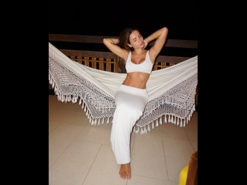  alt="Bruna Gomes"