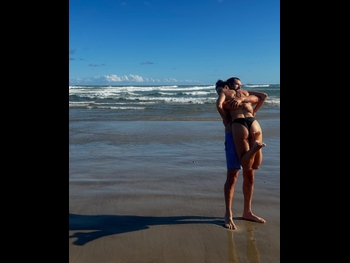  alt="Bruna Gomes"