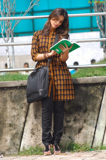 Ileana D'Cruz