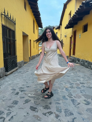 Matilde León